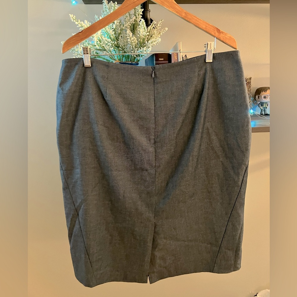 Women’s Skirt